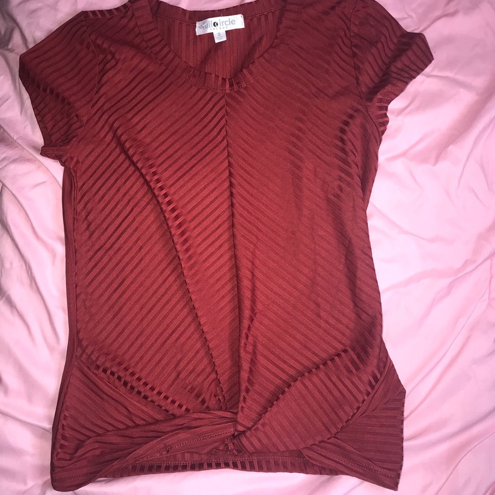 Never worn!!Casual Dressy shirt.